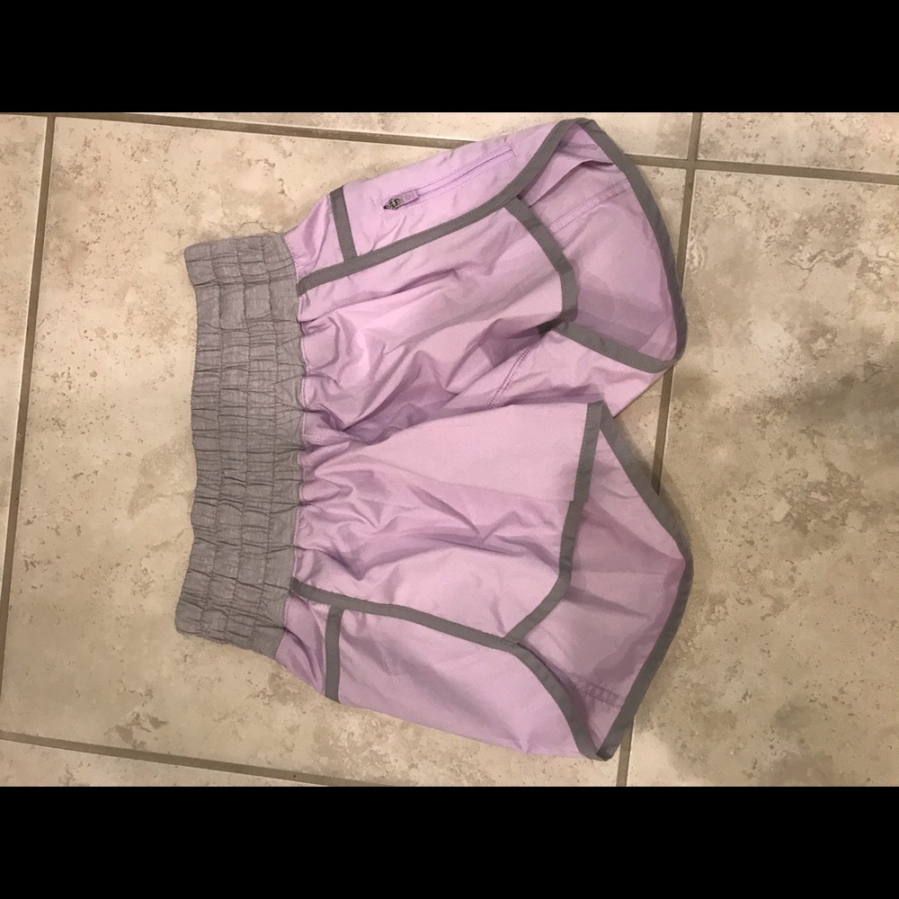 Lululemon tracker shorts size 4